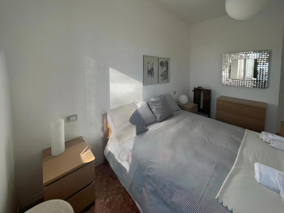 Casa Vacanze Le Violette Villa บรูนาเต ภายนอก รูปภาพ