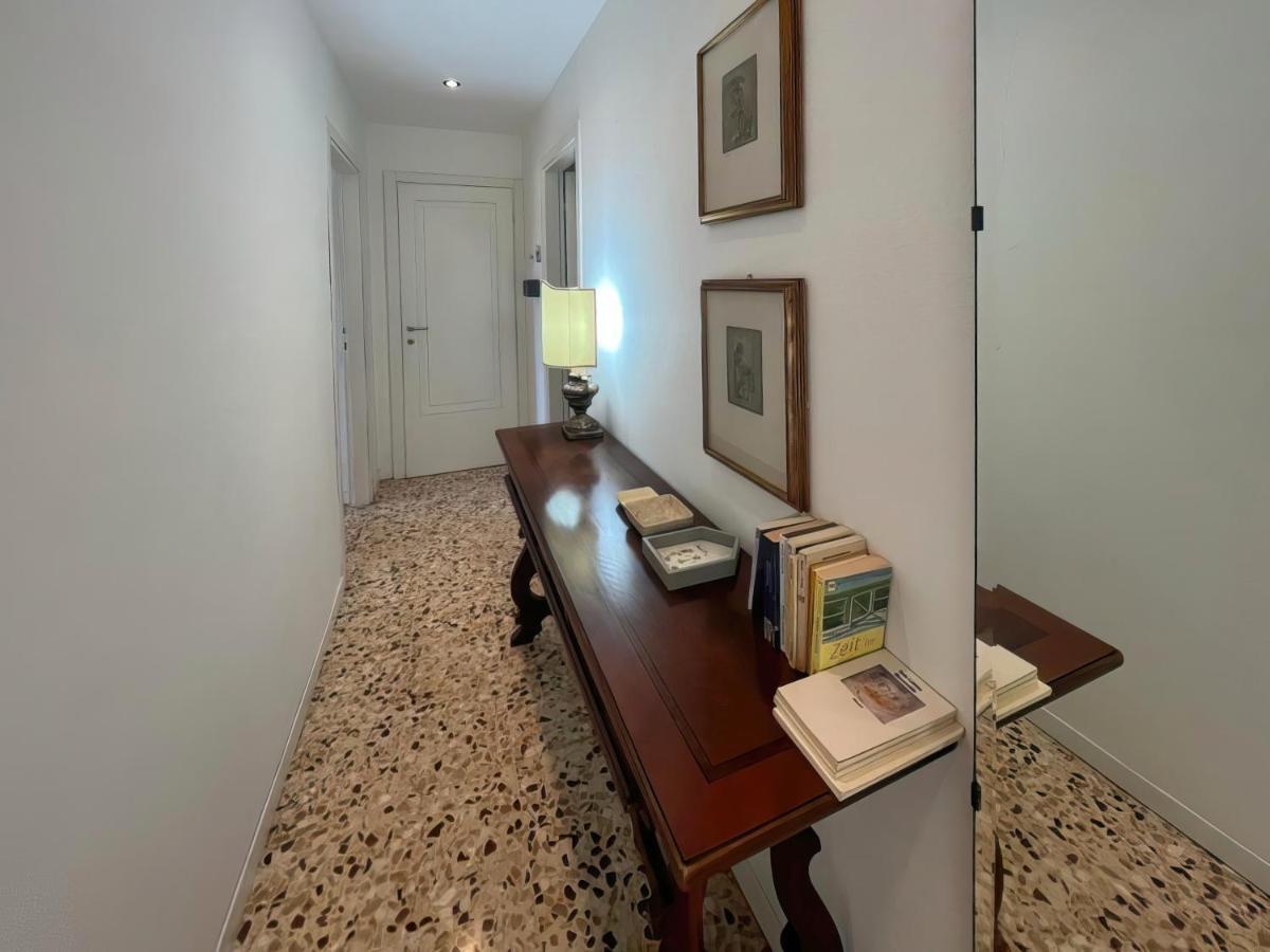 Casa Vacanze Le Violette Villa บรูนาเต ภายนอก รูปภาพ