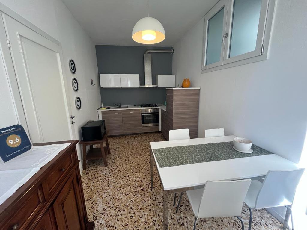 Casa Vacanze Le Violette Villa บรูนาเต ภายนอก รูปภาพ